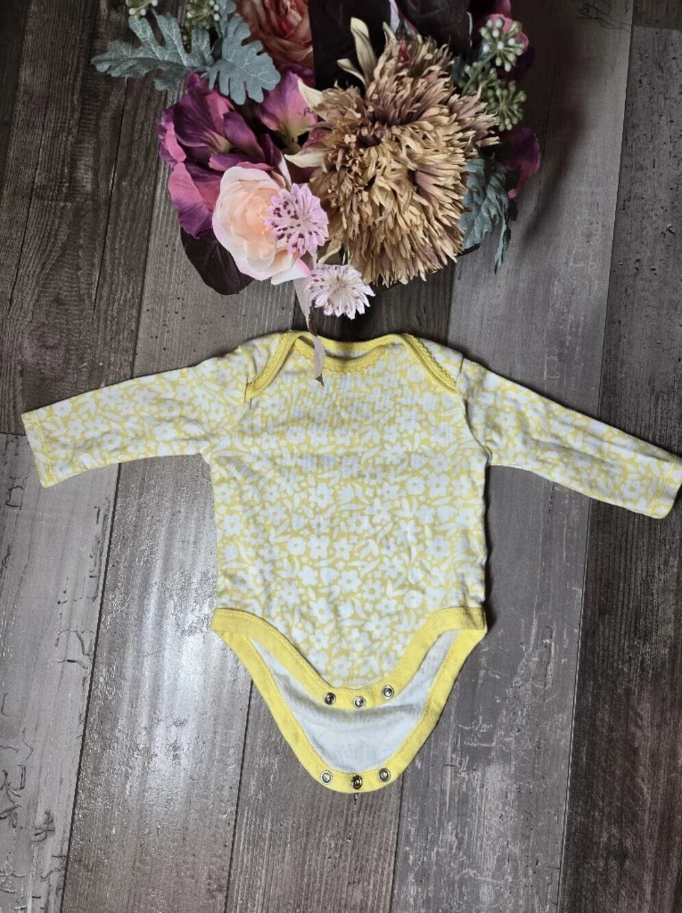 Wonder Nation Yellow Floral Long-Sleeve Baby Girl One-Piece Bodysuit Size 0-3m